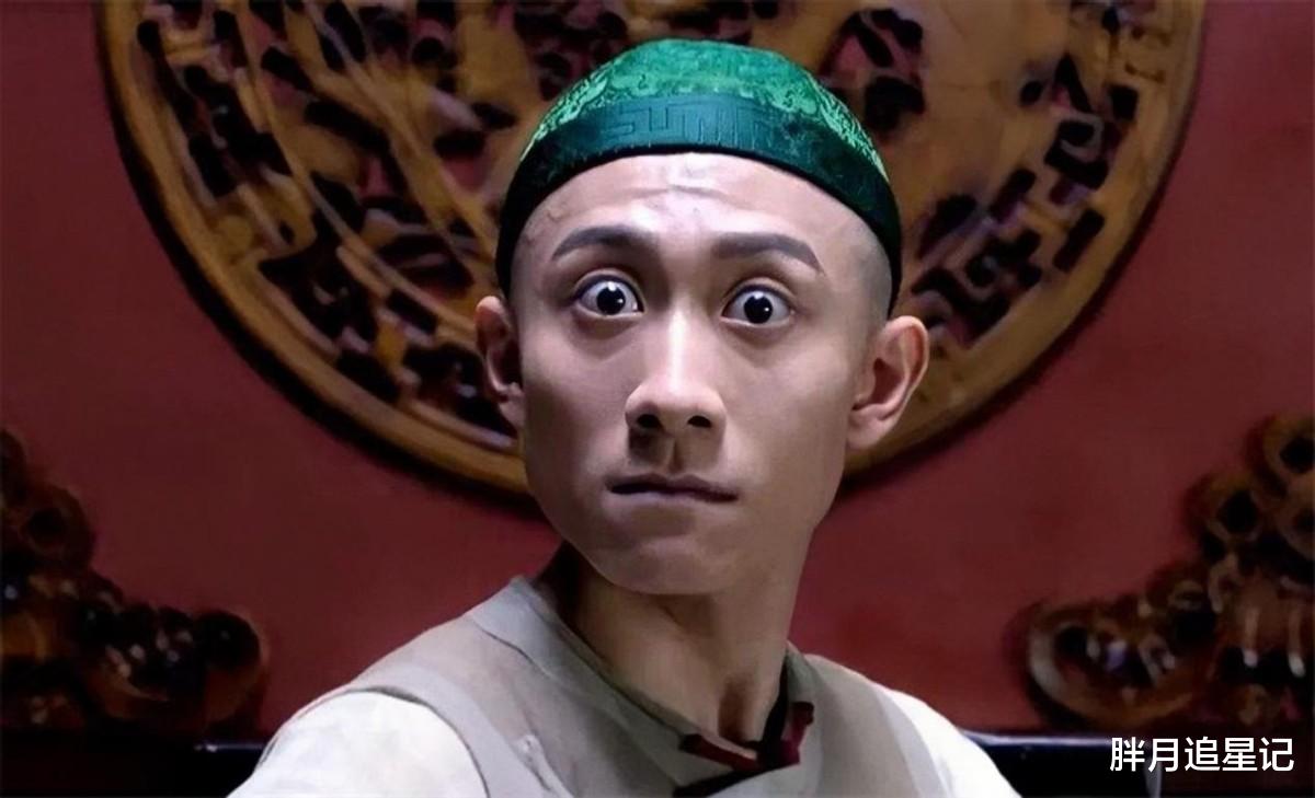 瞪眼,张嘴,挤眉弄眼,青筋暴露.
