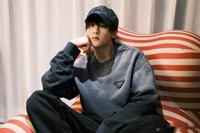 9.20娱瓜:任嘉伦刘亦菲唐嫣刘诗诗檀健次ab张彬彬娜扎张云龙丞磊