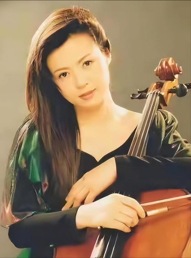 晚年有了儿子的王刚本以为可以安度晚年，但如今的情况却让人感叹