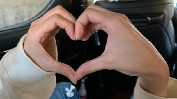 黄晓明|台媒曝黄晓明感情状况，baby双手比心官宣好消息，男方婚戒成亮点