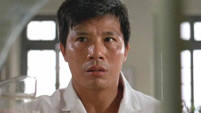 王楚然|79岁刘家荣现身武行聚会，面容慈祥光头抢眼，与钟发林威亲切合影