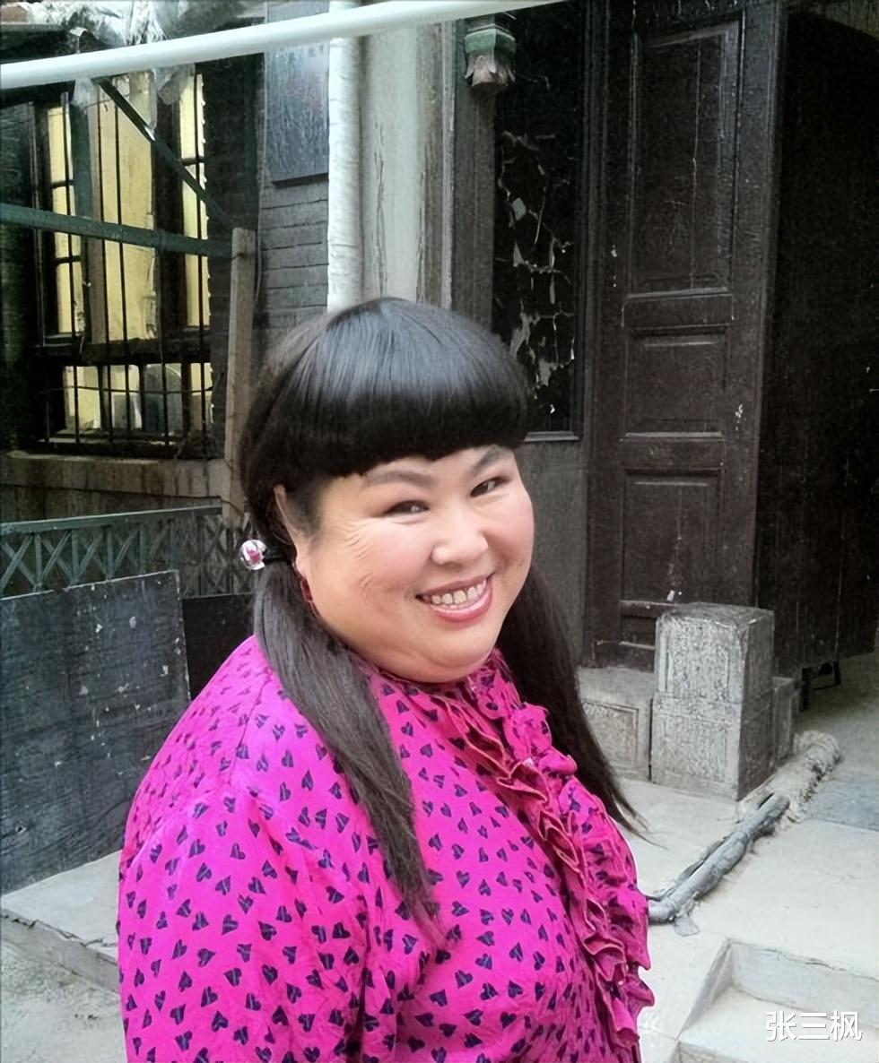 董立范|“富婆”董立范：被初恋骗走5万块，58岁单身未婚，如今怎么样了