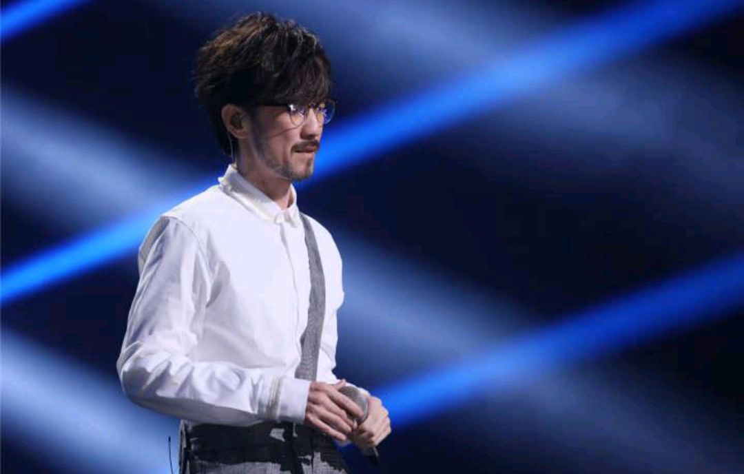 微博音乐盛典，汪峰成年度榜样音乐人，刀郎颗粒无收，说明了什么