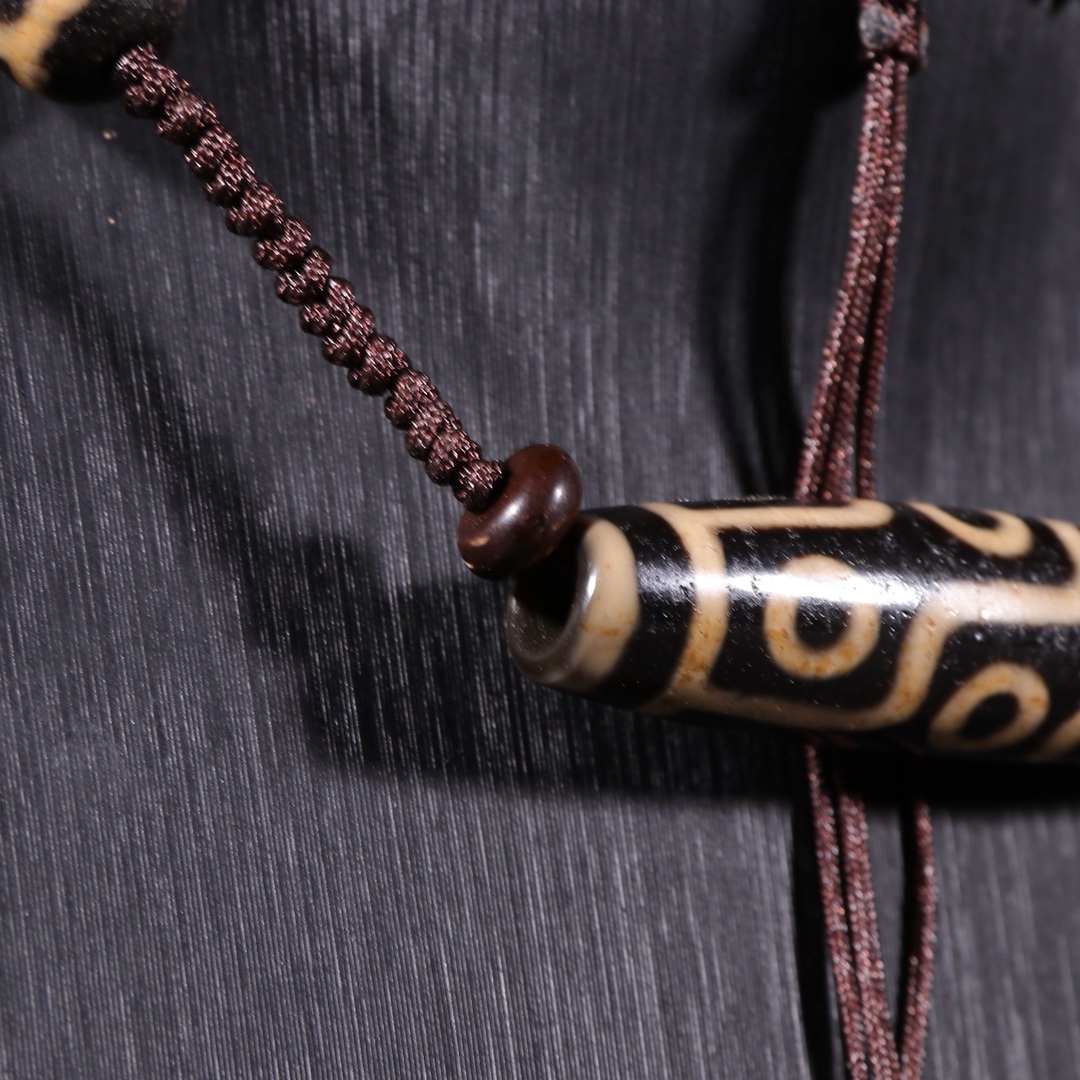 天珠|藏传 :爆老 九眼老天珠 项链