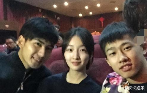 “酒后吐真言”,曾志伟一句话,揭露了“三金影后”周冬雨的老底