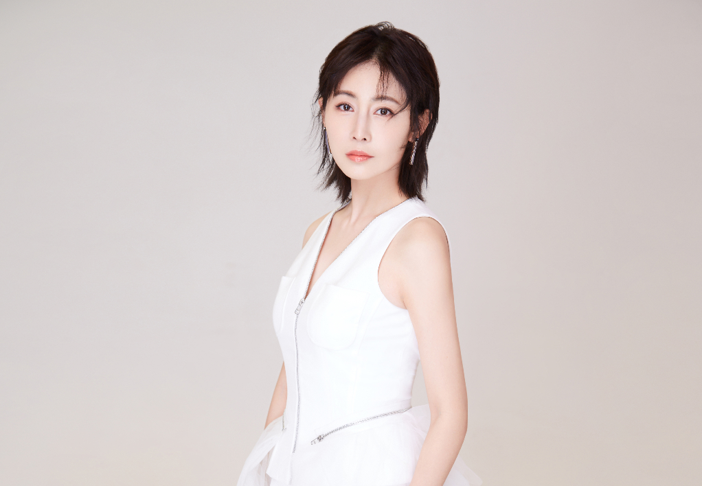 丑女无敌|《丑女无敌》15年,男主改名难改运,女主无戏拍,男配成一线