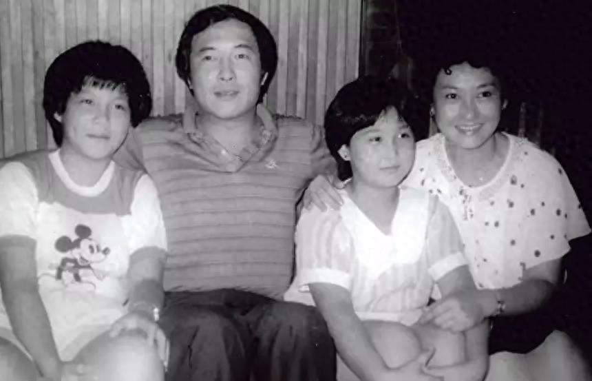 影坛恶霸！欺辱舒淇，枪指刘德华，害死古龙，却转身获金马影帝