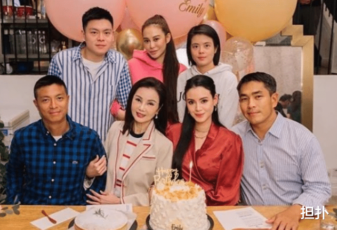 张颂文|林恬儿晒跟谷爱凌合照，爷爷父亲丈夫都是百亿富豪，母亲则是明星