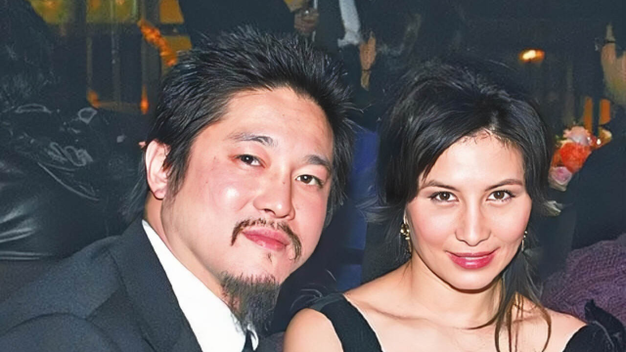 捡回一条命！赌王女儿何超仪结婚20周年，丈夫患重病接受二次手术