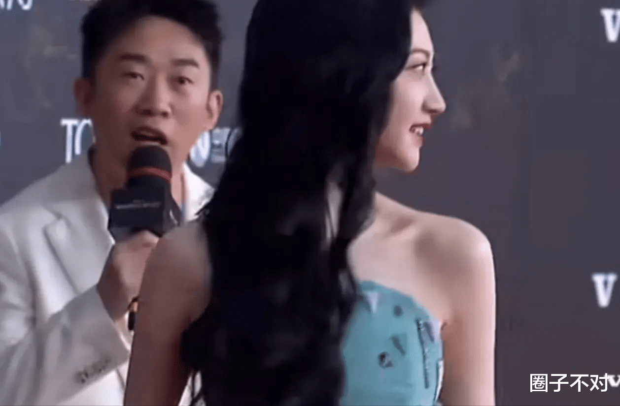 这一夜,耍小聪明的杨迪,终于从神坛上跌落了,8位明星有苦难言