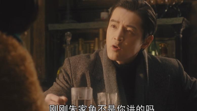 这一次轮到王家卫“翻车”了，胡歌老婆一出场观众直呼内娱没人了