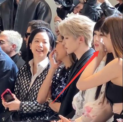 沈梦辰|沈梦辰和杨紫琼黄圣依同排看秀，不会用英语交流，演员李梦遭冷落