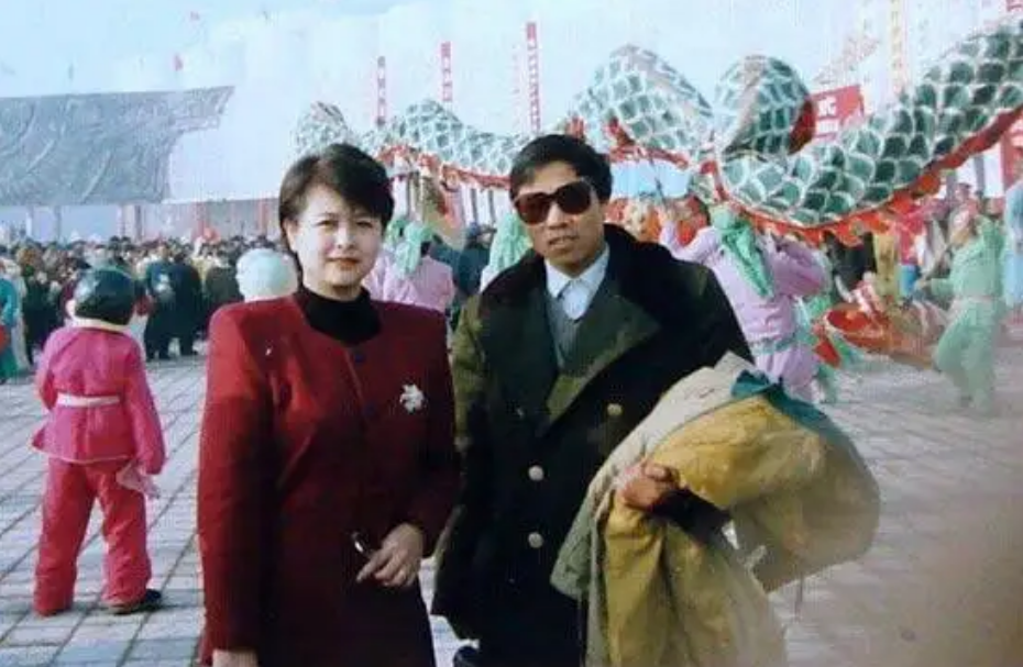 肖晓琳|央视美女主持肖晓琳,节目很火,25字遗言“更火”!