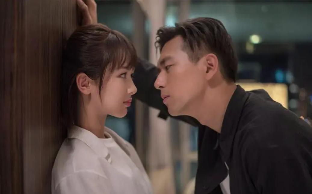 当红女星|曝当红女星和资源咖男星有染,男方睡粉,女方搞剧组夫妻睡了5人