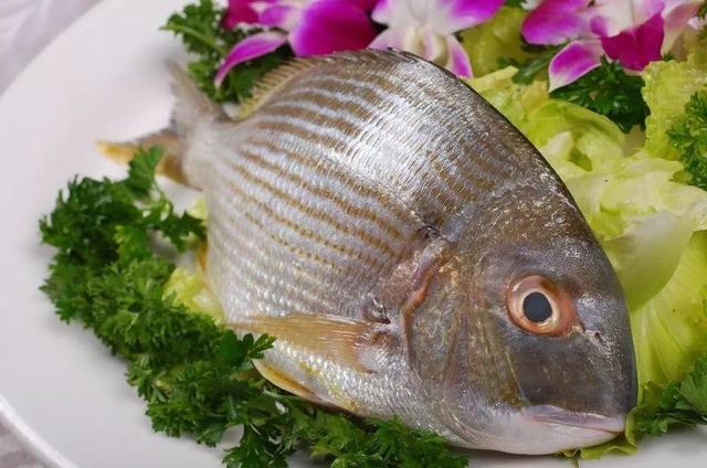 医生|每天吃维生素,竟吃出肝衰竭?医生劝告:这2种维生素别乱吃