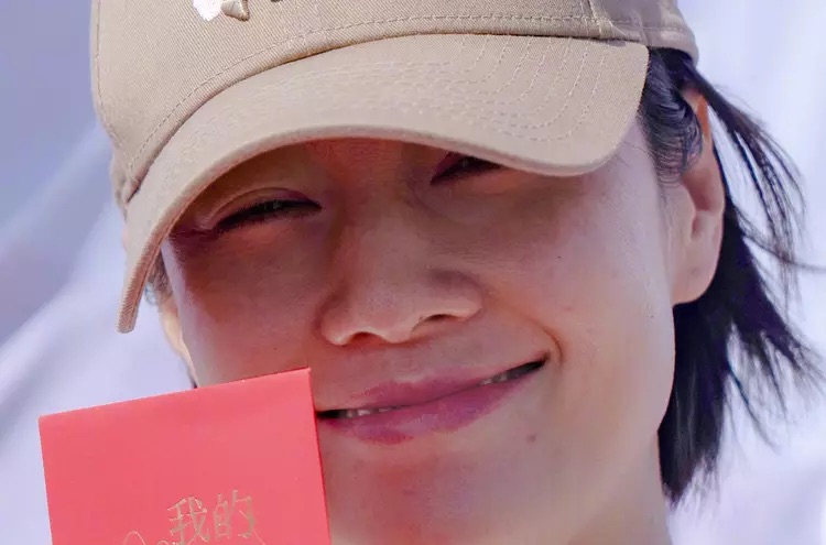 古力娜扎|46岁马伊琍新剧开机仪式素颜现身,怼脸镜头脸上缺点明显,好真实