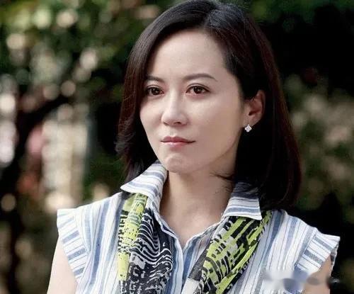 西瓜 演“姐弟恋”不违和的7位女星,不油腻、不辣眼睛,个个浑然天成