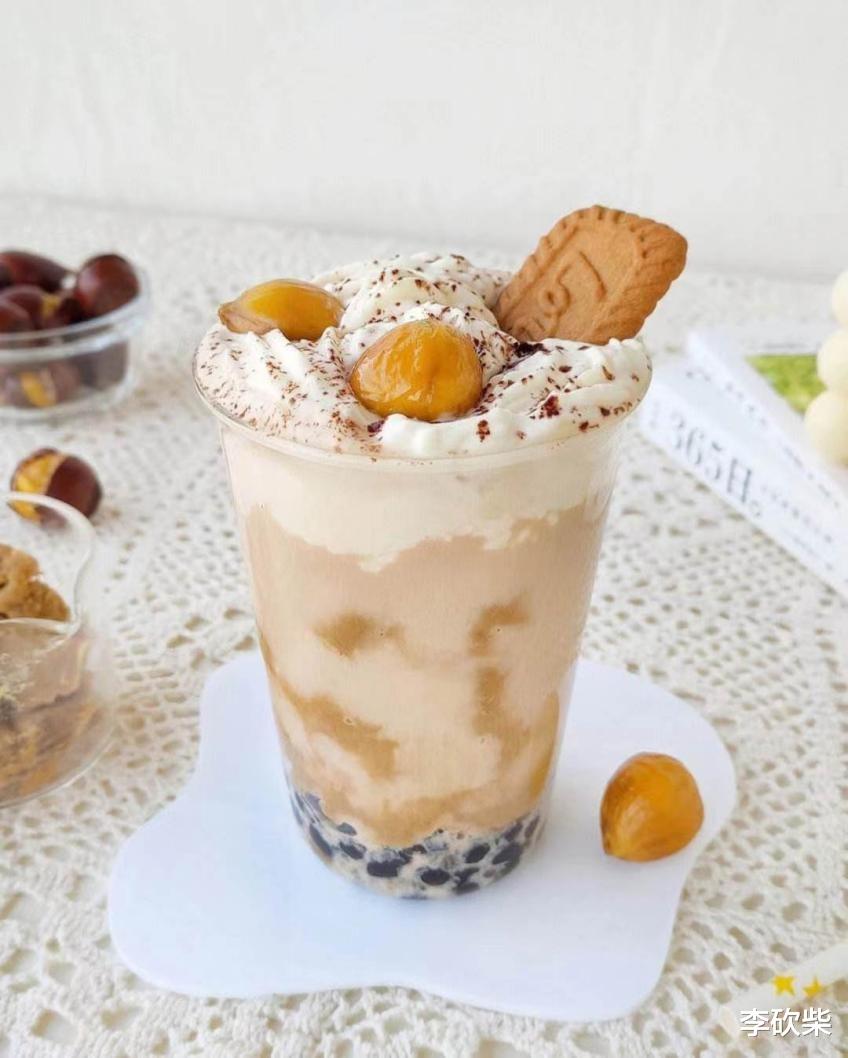 伯牙|卖的越贵就越火!蜜雪冰城的风头,今年彻底被它抢走了