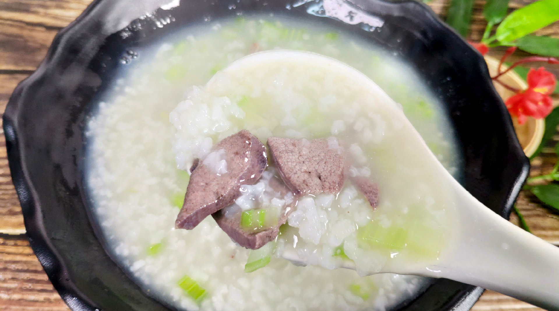 猪肝粳米粥图片