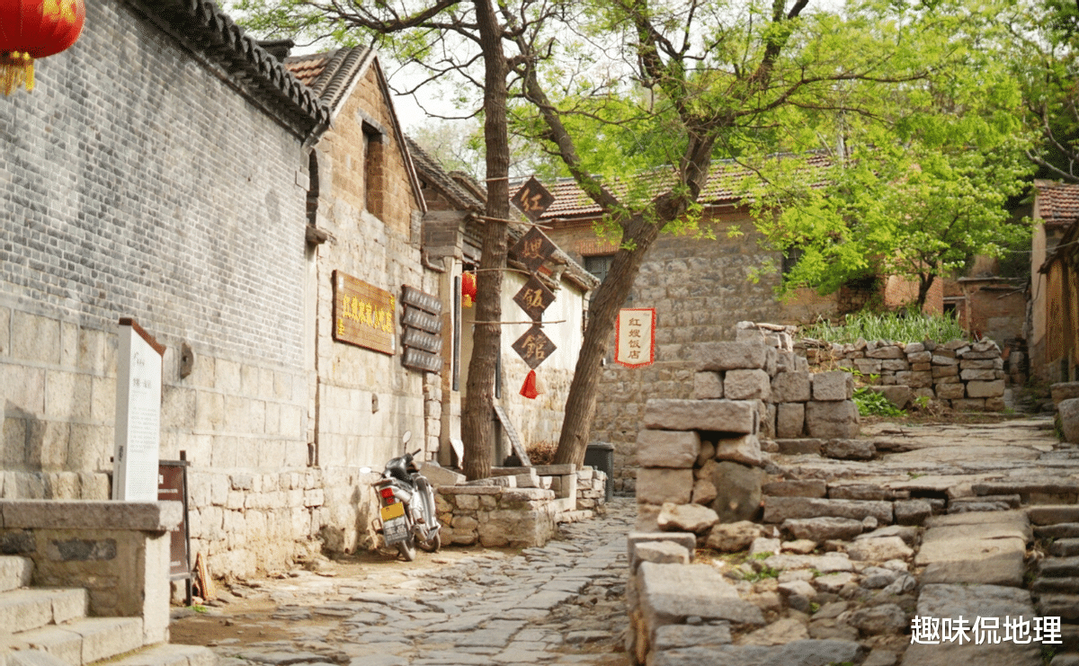 山东省|山东“最低调”的百年古村，被誉为“齐鲁第一古村”，还是很多影视剧的取景地