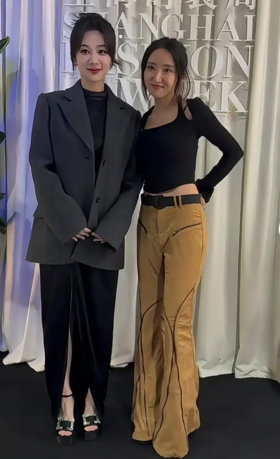 31岁杨紫上海活动生图曝光，与精修图反差太大