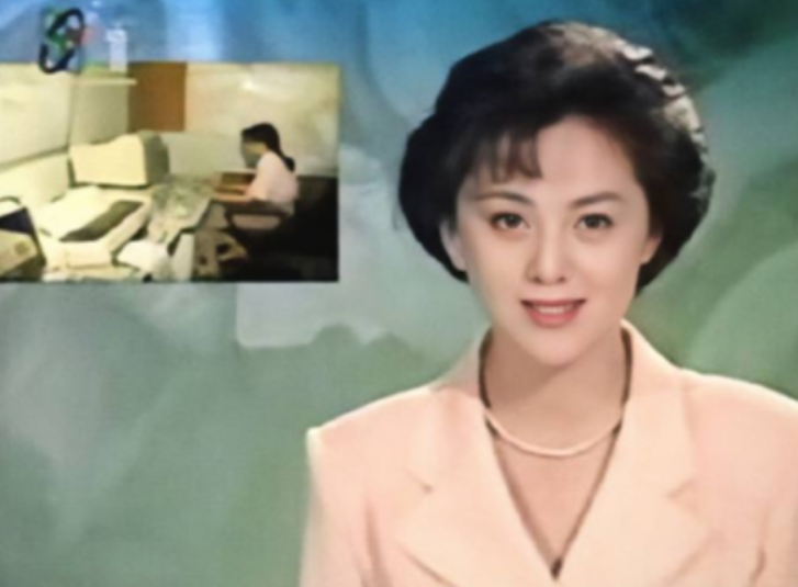 海霞|央视美女主持人海霞:与清华教授一见钟情,结婚22年仍相爱相守