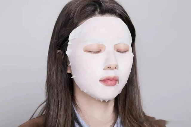 护肤美容 女人一旦过了35岁，敷面膜要牢记这“3不要”，否则敷了也白敷！