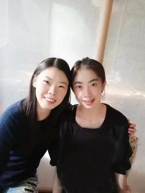 "羽坛最美"王适娴:17岁就相中谌龙,被李雪芮弯道超车最遗憾!