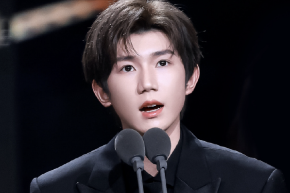 非惹她干嘛!央视六公主因被质疑丑化明星,就放出全部艺人的生图