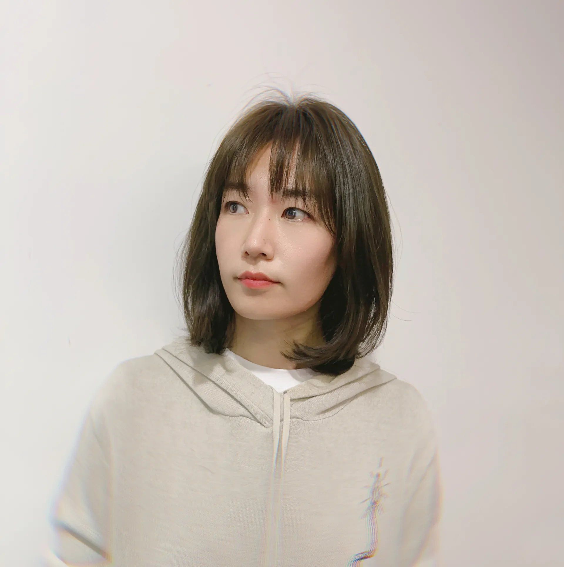 发型 最火的4种女士发型，瘦脸还时尚，让你大放异彩