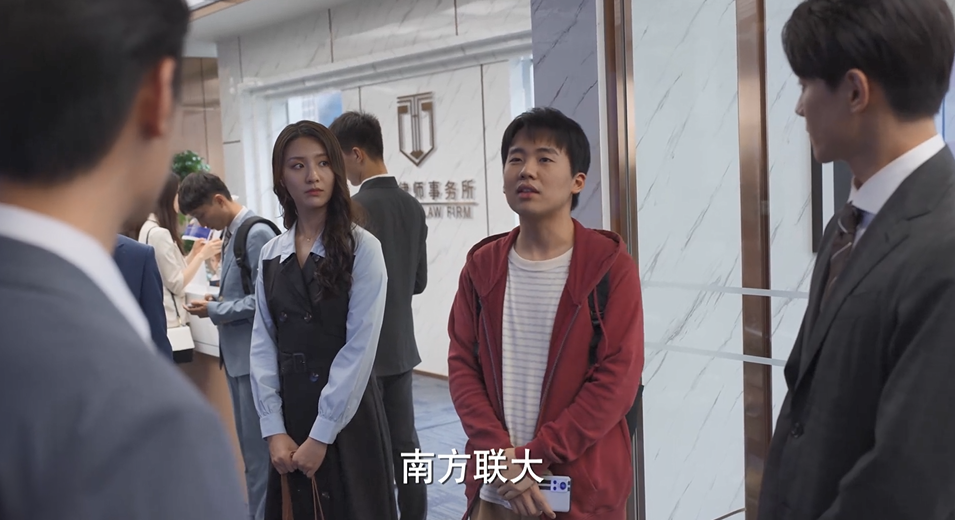 招聘|开播拿下3个收视冠军，央视这副牌，打出四个二，国剧出爆款了