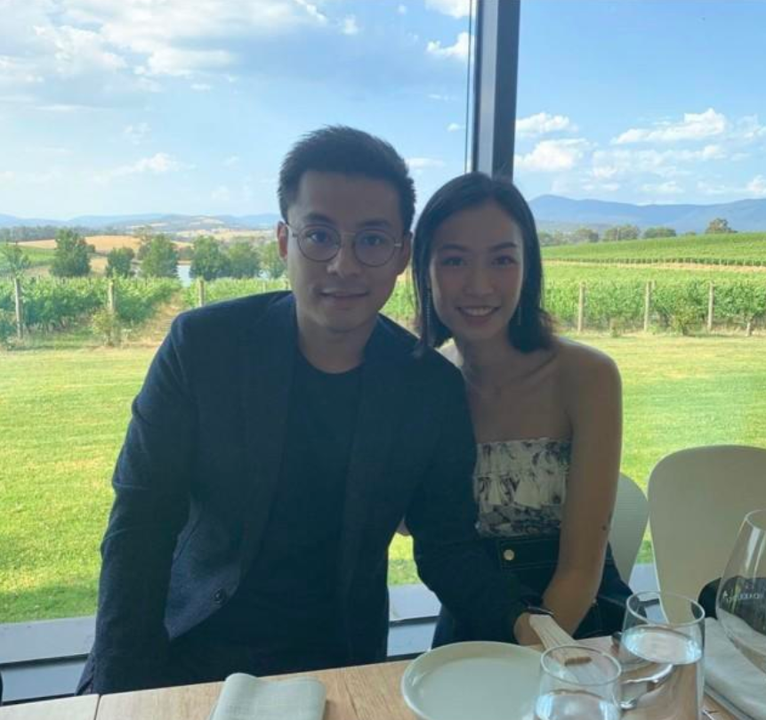 郭晶晶|霍启仁准女友罕出镜!精致五官酷似郭晶晶,准少奶奶好有旺夫相呀