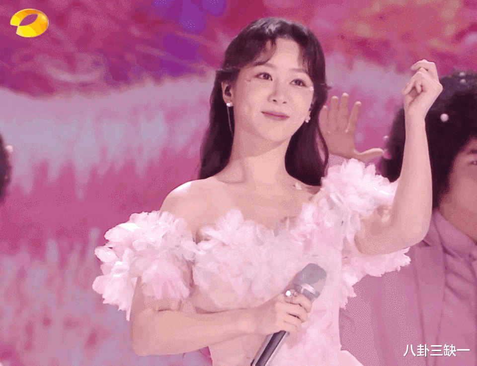 迪丽热巴|两花都变相辟谣了,所以孩子到底是哪个顶流女星的?