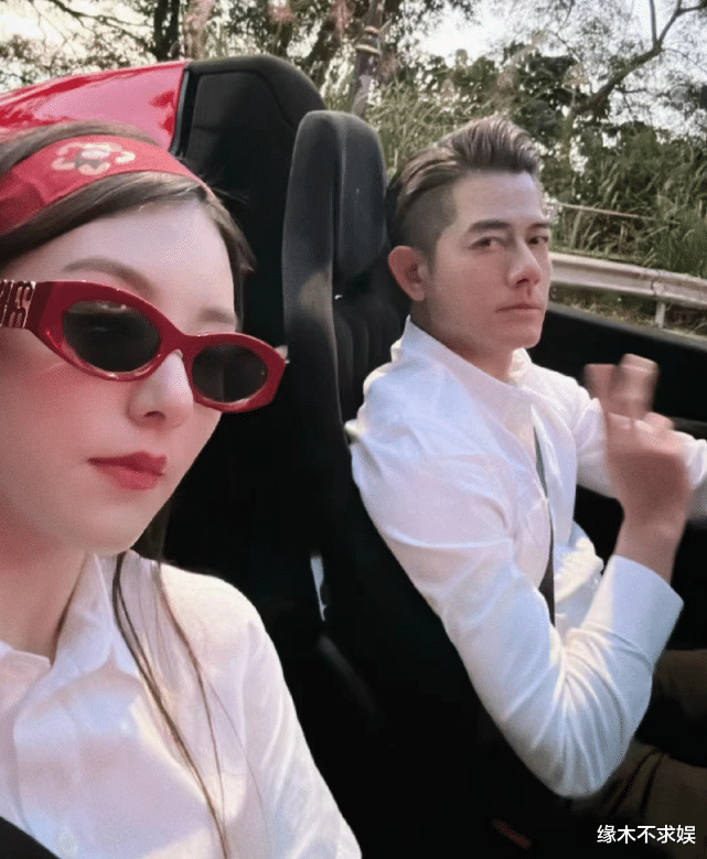 情人节这一天!钟楚曦官宣恋情,有人秀恩爱有人分手,好不热闹!