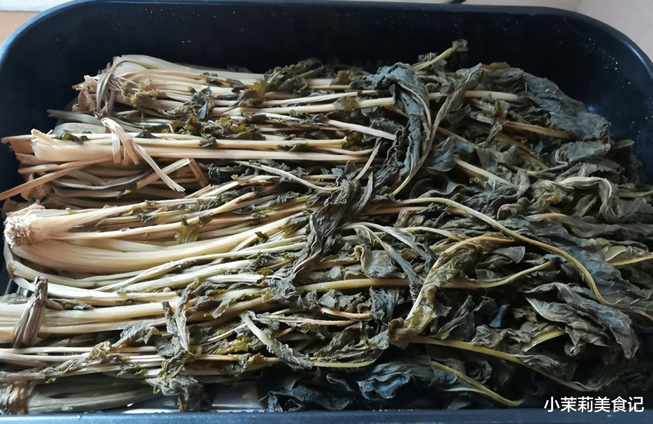 |一通便，二护眼，三强筋骨，深秋抓紧晒干保存，冬天蒸包子吃特香