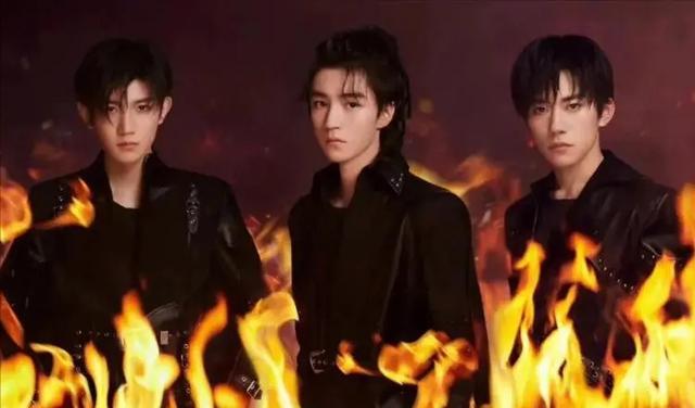 又有X男顶流塌房?3段地下姐弟恋早有端倪,事关TF十周年演唱会?