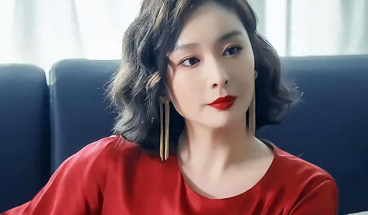 黄渤说的没错！才走红6个月，“大嫂”高叶的现况让人深思