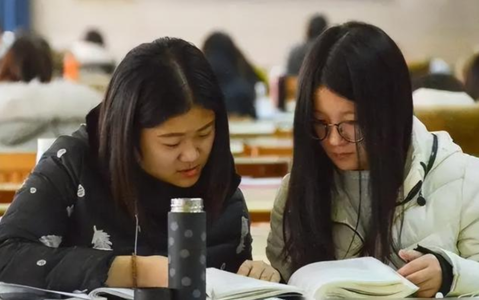 大学|985硕士投递150份简历石沉大海,是找不到,还是不想降低标准呢?