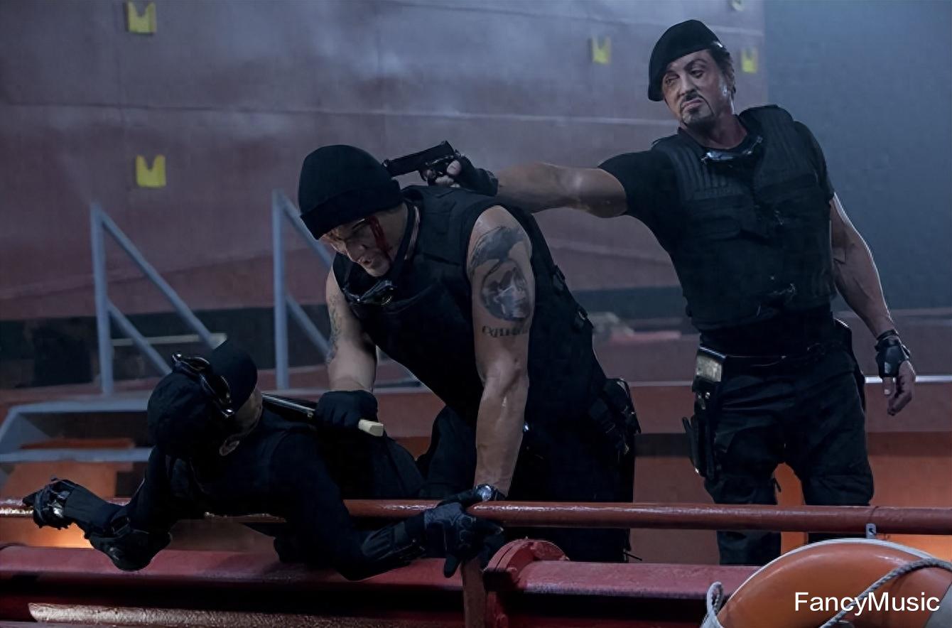 看完《敢死队4》, 我内心激动不已:77岁的史泰龙又“赌”赢了!