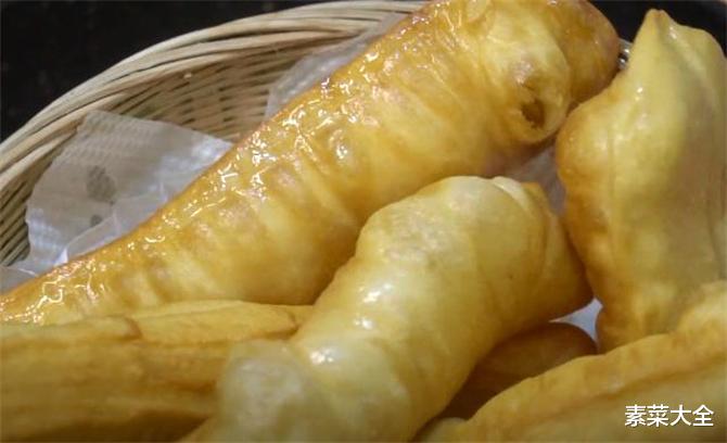 美食教程|油条夏天新做法，不用发面，不用擀面，简单酥脆，保证一次成功