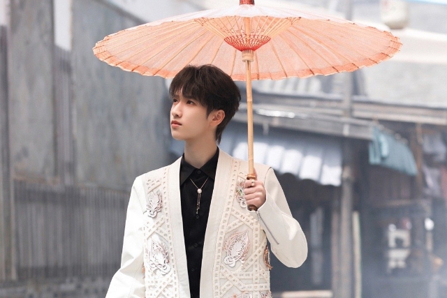 严浩翔|极限挑战: 金条大战再次打响，严浩翔如鱼得水，黄晓明大张伟表现平平