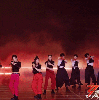 徐怀钰|徐怀钰三公翻盘失败！飙高音片段疑似对嘴假唱，齐舞还是慢半拍