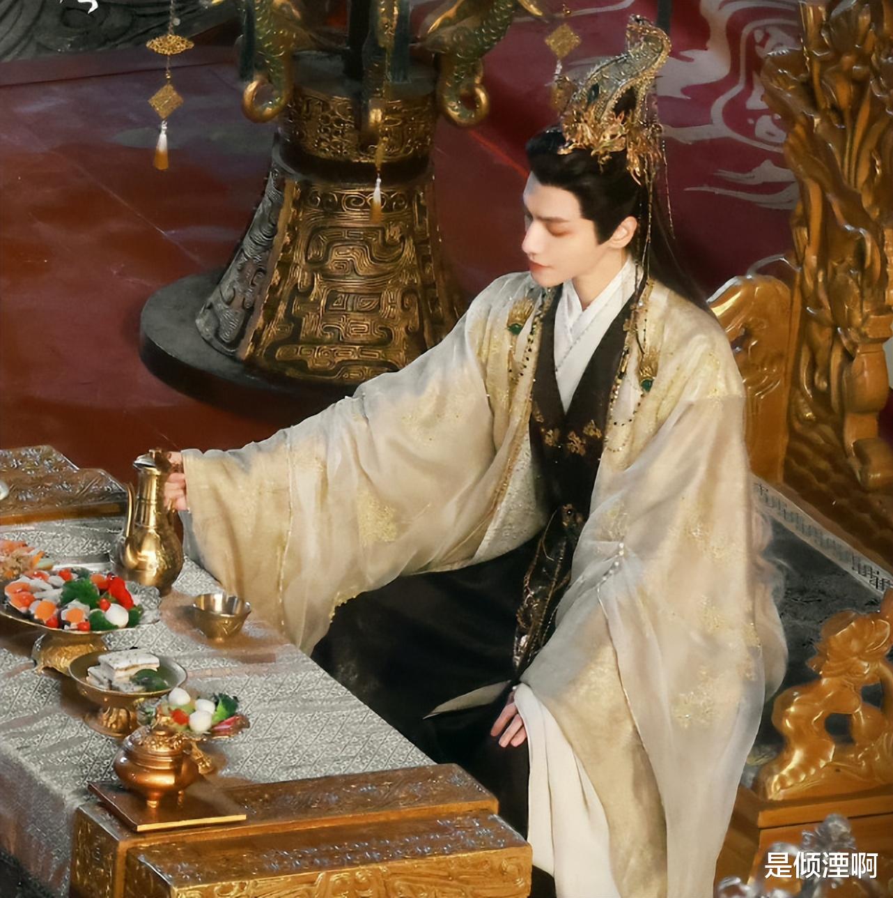 罗云熙《水龙吟》路透梦回润玉!男二卷发好邪魅,粉丝:爱了!