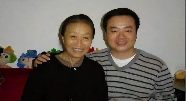 临终前不将遗产留给儿子,却托付给了胡歌,张少华为何这样做?