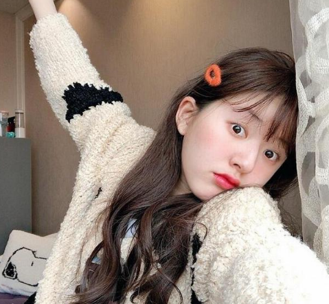 赵露思|赵露思初中就凭一张自拍就火爆网络,如今更是火遍娱乐圈