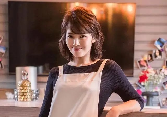 刘涛离开同居4年男友,29岁闪婚嫁豪门,风流往事颠覆你的认知