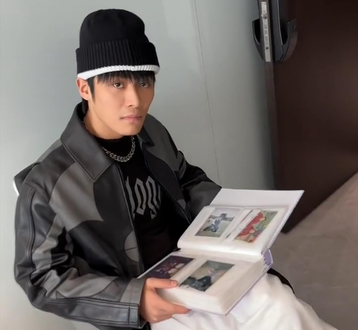 三只羊总部开业好低调!小杨哥戴百万级名表,大合照小黄最显眼