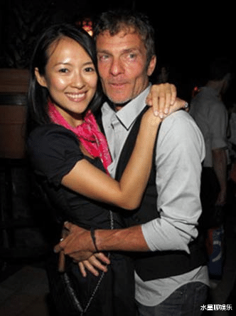 离婚后汪峰成了“香饽饽”，不仅被前任示好还已有新女友，章子怡则专心搞事业