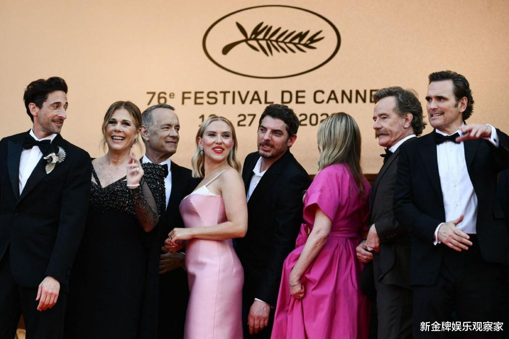 修图|寡姐戛纳生图来了,女神坚持不修图,脸上的痘痘也迷人?