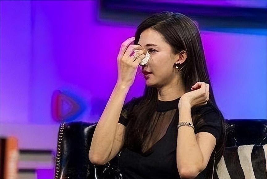 林志玲携丈夫黑泽良平外出聚餐,形象邋遢,网友大呼认不出